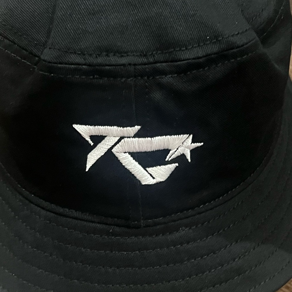 NWOT Tarik Black Bucket Hat with Subtle Logo Detail - Picture 2 of 7